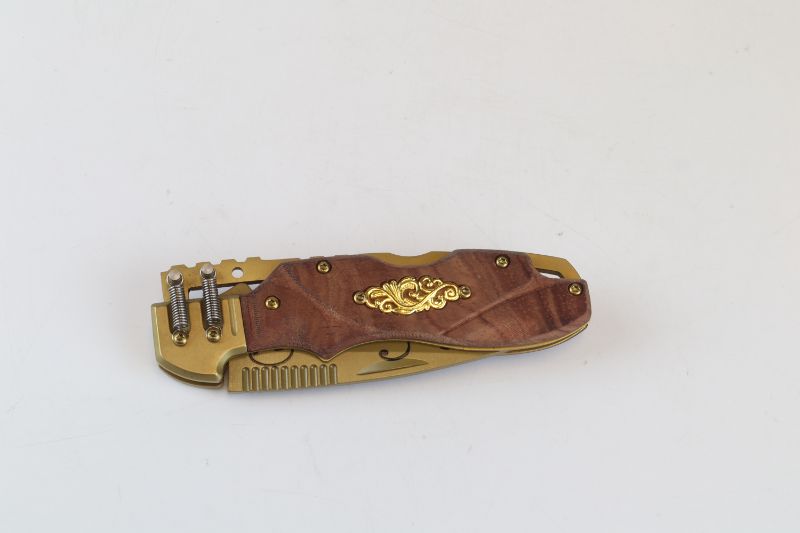 Photo 2 of STEAM PUNK DESIGN POCKET KNIFE NEW