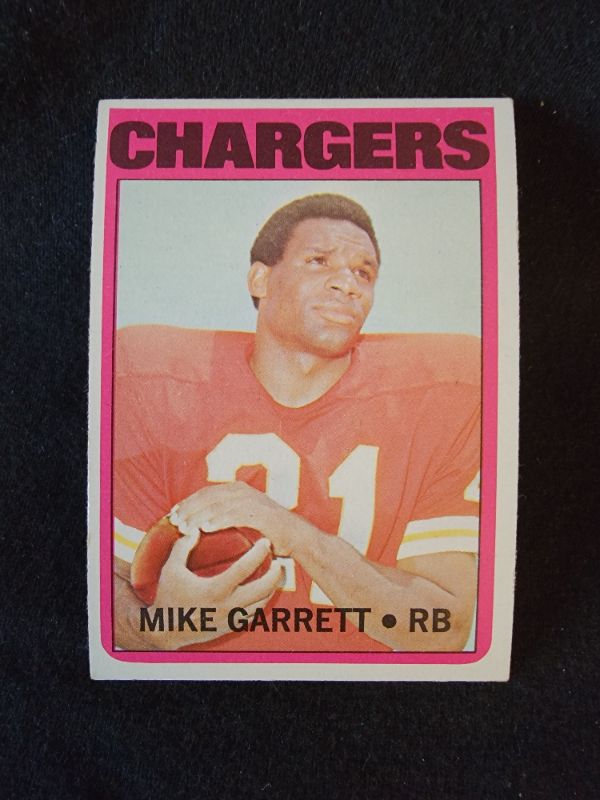 Photo 1 of 1972 MIKE GARRETT TOPPS CARD - EXCELLENT CONDITION
