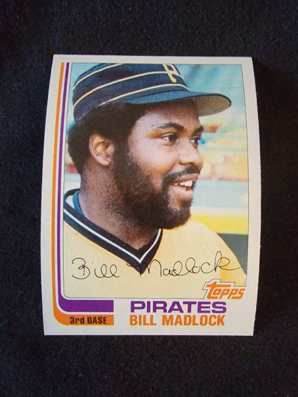 Photo 1 of 1982 BILL MADLOCK TOPPS CARD - EXCELLENT CONDITION
