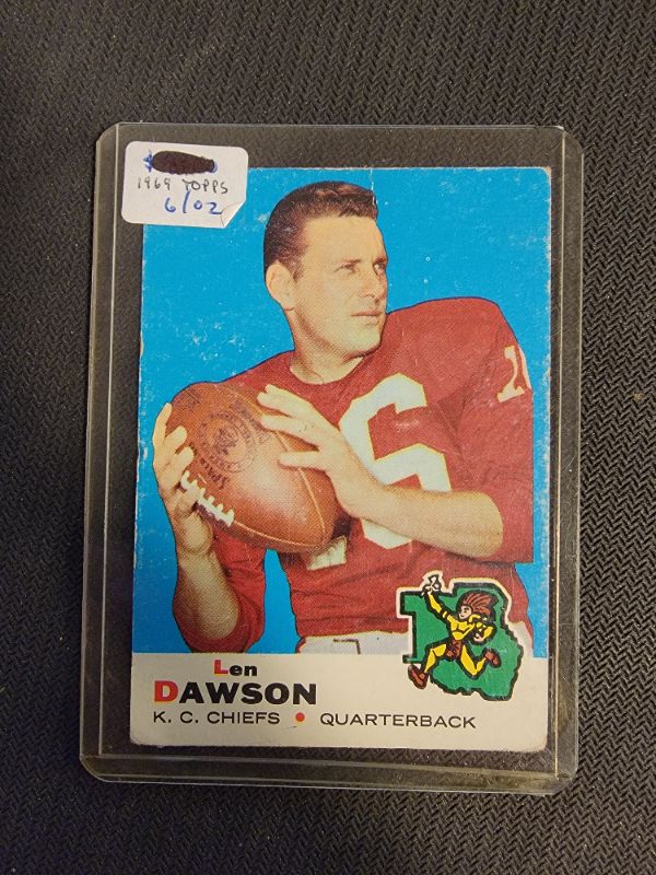 Photo 1 of 1969 TOPPS LEN DAWSON CARD FAIR CONDITION