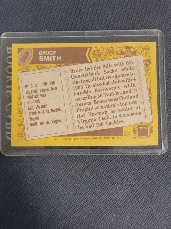 Photo 2 of 1986 BRUCE SMITH ROOKIE TOPPS CARD - EXCELLENT CONDITION