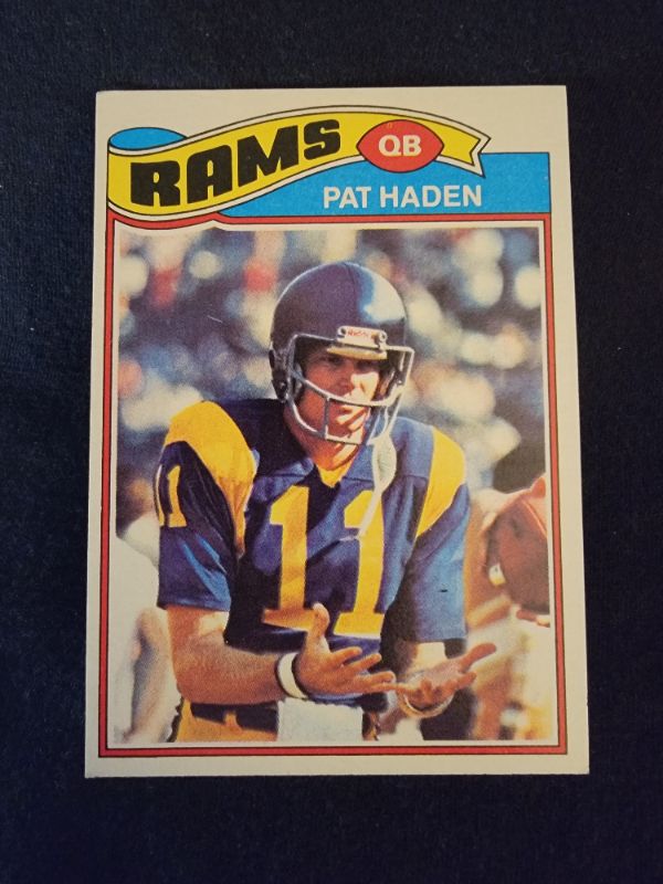 Photo 1 of 1977 PAT HADEN ROOKIE CARD TOPPS