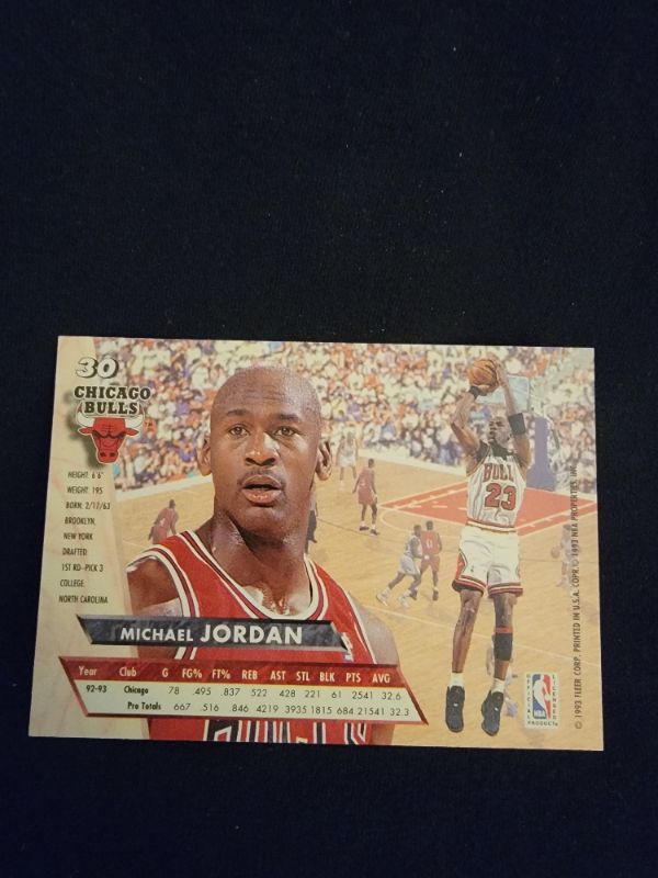 Photo 2 of 1993 MICHAEL JORDAN FLEER CARD