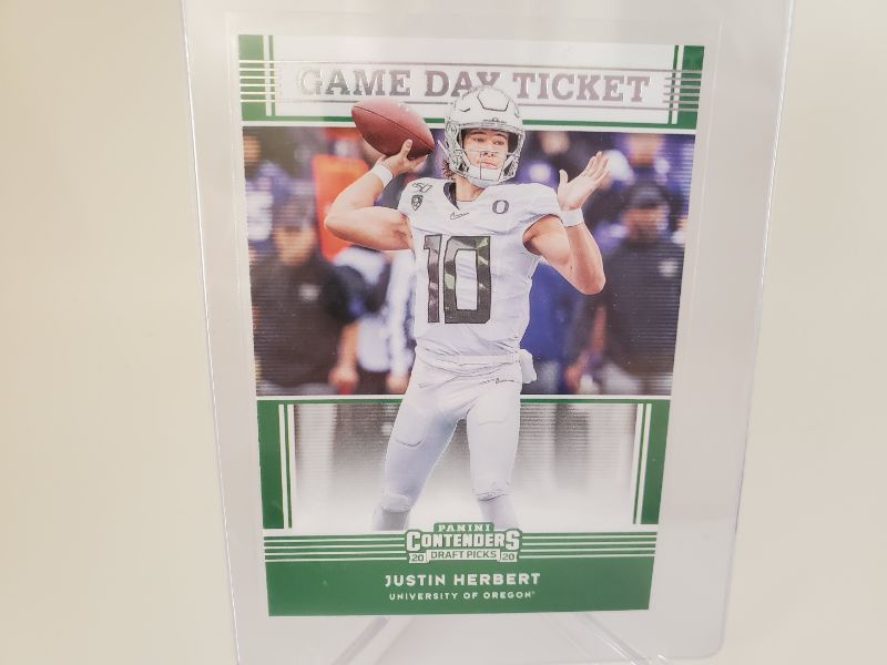 Photo 1 of 2020 JUSTIN HERBERT PANINI GAME DAY TICKET ROOKIE!!!
LOOK AT THIS IMMACULATE CARD!!
CAN YOU SAY THE BEST YOUNG QB OUT THERE WITH MAHOMES!!
GET IT BEFORE HE GET AN MVP 