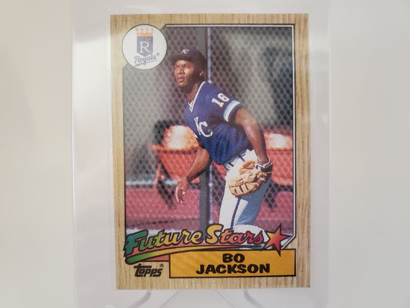 Photo 1 of 1987 BO JACKSON ROOKIE CARD!!
IMMACULATE!!