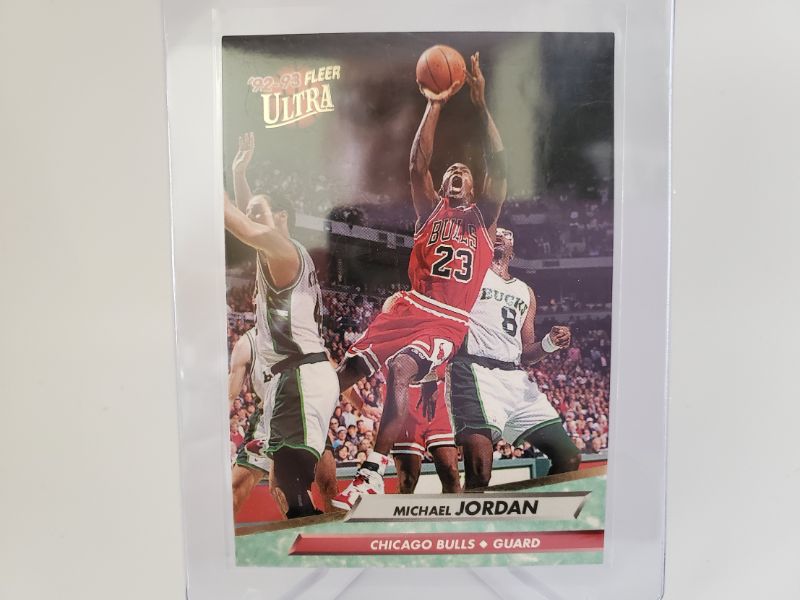 Photo 1 of 1992 ULTRA MICHAEL JORDAN CARD
THIS CARD IS IMMACULATE!!!