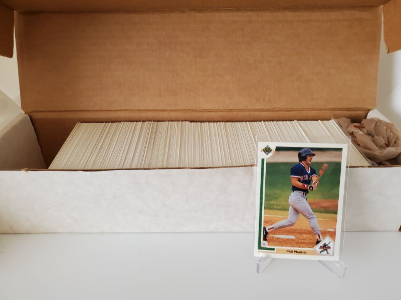 Photo 1 of 1991 UPPER DECK BASEBALL SET