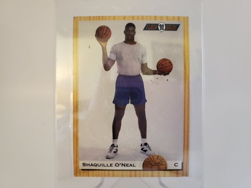 Photo 1 of 1992 CLASSIC SHAQUILLE O'NEAL ROOKIE!!
SWEET CARD HERE