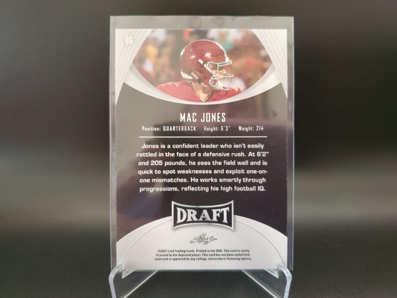 Photo 2 of 2021 LEAF X MAC JONES!!!! WOW WHAT A SHARP CARD HERE!!
IMMACULATE!!!