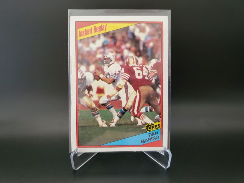 Photo 1 of 1984 TOPPS DAN MARINO IN ACTION ROOKIE CARD!!
