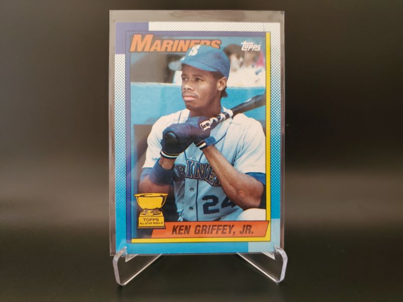 Photo 1 of 1990 TOPPS KEN GRIFFEY JR DOUBLE ERROR ROOKIE CARD!!
WHAT A FIND HERE!!