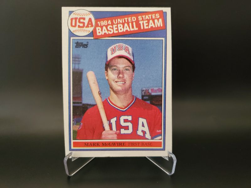 Photo 1 of 1985 TOPPS MARK MCGWIRE ROOKIE!!
WOW WHAT A SHARP CARD HERE!!!