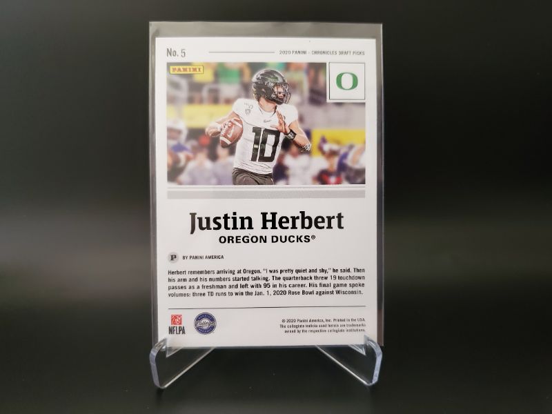 Photo 2 of 2020 CHRONICLES DRAFT PICK JUSTIN HERBERT ROOKIE!!
WOW JUST ANOTHER WINNER HERE!!!