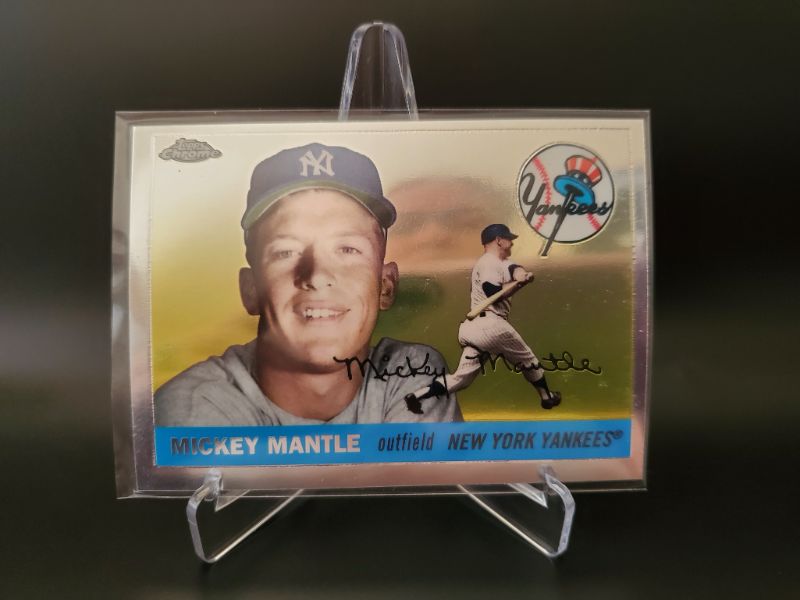 Photo 1 of TOPPS CHROME MICKEY MANTLE!!
IMMACULATE CARD HERE!!