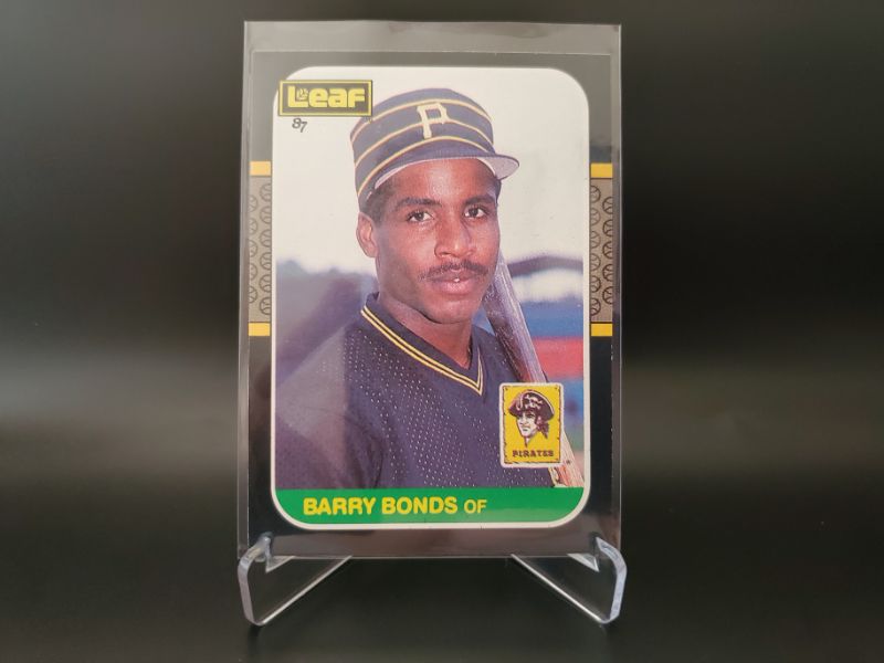 Photo 1 of 1987 LEAF BARRY BONDS!!!  GET THIS GRADED!!
PSA 10 MINT CARDS GO FOR UP TO 4,500!!
THE PICTURES DON'T LIE!!