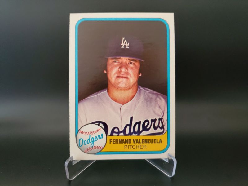 Photo 1 of 1981 FLEER FERNANDO VALENZUELA ROOKIE!!
GET THIS GRADED FAST!! WHAT A CARD!! CENTERED, SHARP CORNERS!!