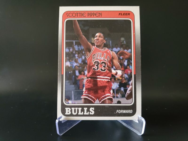 Photo 1 of 1988 FLEER SCOTTIE PIPPEN!! WOW IS THIS SHARP!!
MSRP=$5,750.00
IMMACULATE!!