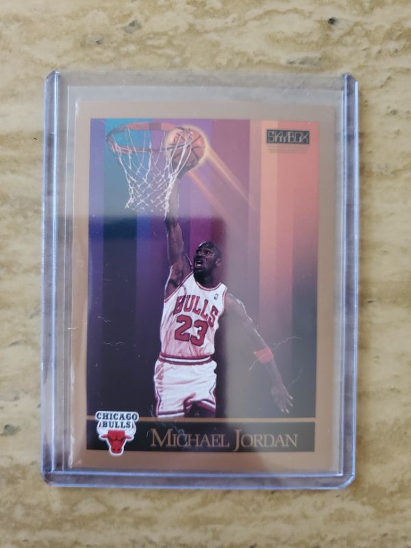 Photo 1 of 1990 MICHAEL JORDAN SKYBOX CARD WITH MJ GOLFING!!
WHAT A SHARP AND CENTERED CARD