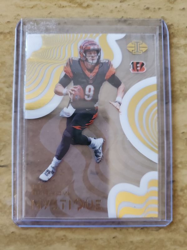 Photo 1 of 2020 PANINI ILLUSIONS JOE BURROW ROOKIE!!
IMMACULATE CARD OF JOE "COOL"!!
GET IT NOW BEFORE IT GOES OVER 1K!!