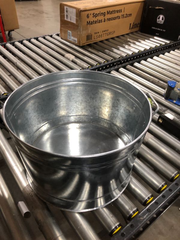 Photo 1 of 16inch x 10inch Metal Tub