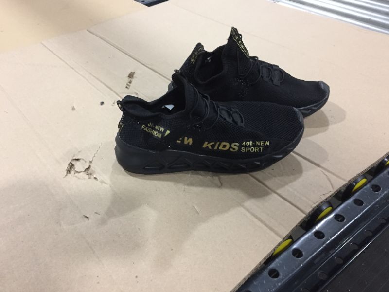 Photo 1 of Daclay Kids Shoes Running Shoes Girls Boys Primary School Students Spring and Autumn Casual Shoes Sports Shoes...SIZE 39...
