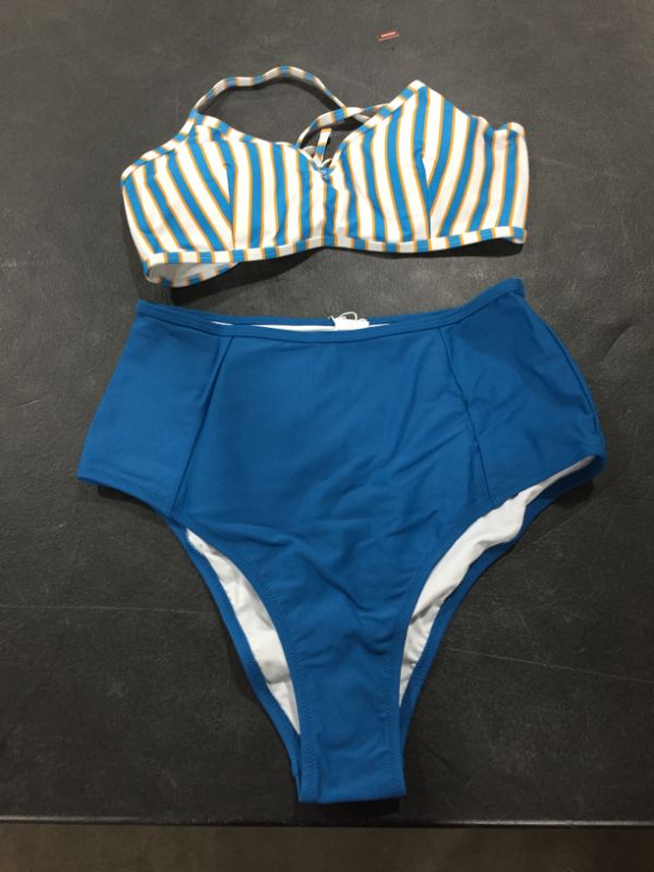 Photo 1 of CUPSHE women's high waisted two piece swimsuit size L 