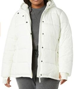 Photo 1 of Amazon Essentials Women's Plus Size Heavy-Weight Full-Zip Hooded Puffer Coat
WHITE SIZE 3XL