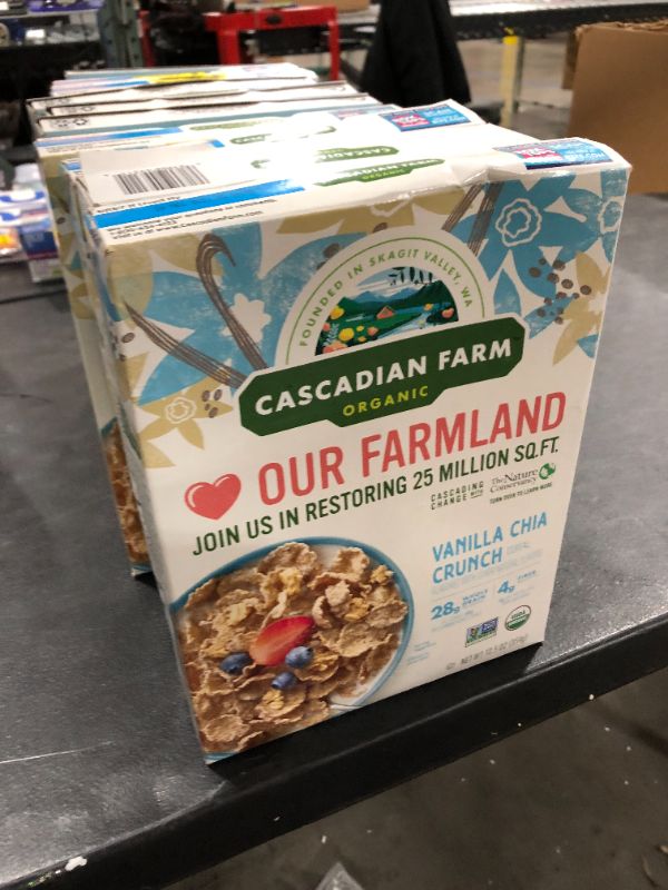 Photo 2 of 10 PACK! Cascadian Farm Organic Vanilla Chia Crunch Whole Grain Oats, 12.5 Oz