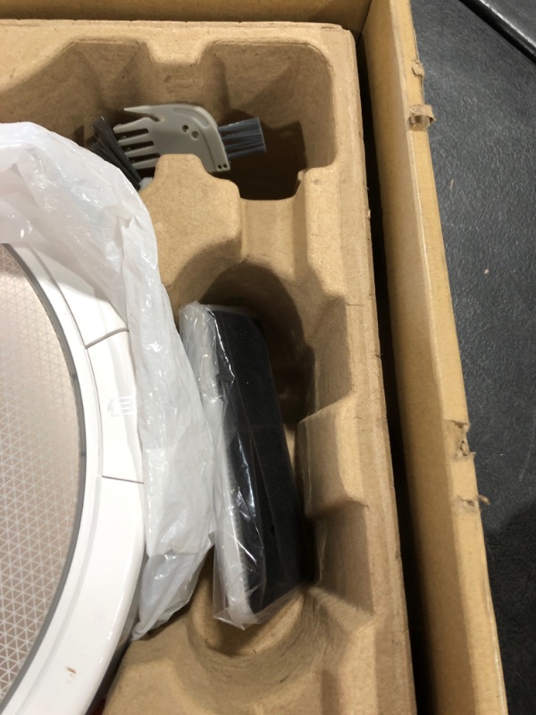 Photo 4 of Bissell SpinWave Pet Robot, 2-in-1 Wet Mop and Dry Robot Vacuum, WiFi Connected with Structured Navigation, 3347
