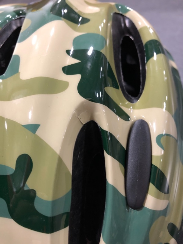 Photo 2 of Camo Kids Helmet.