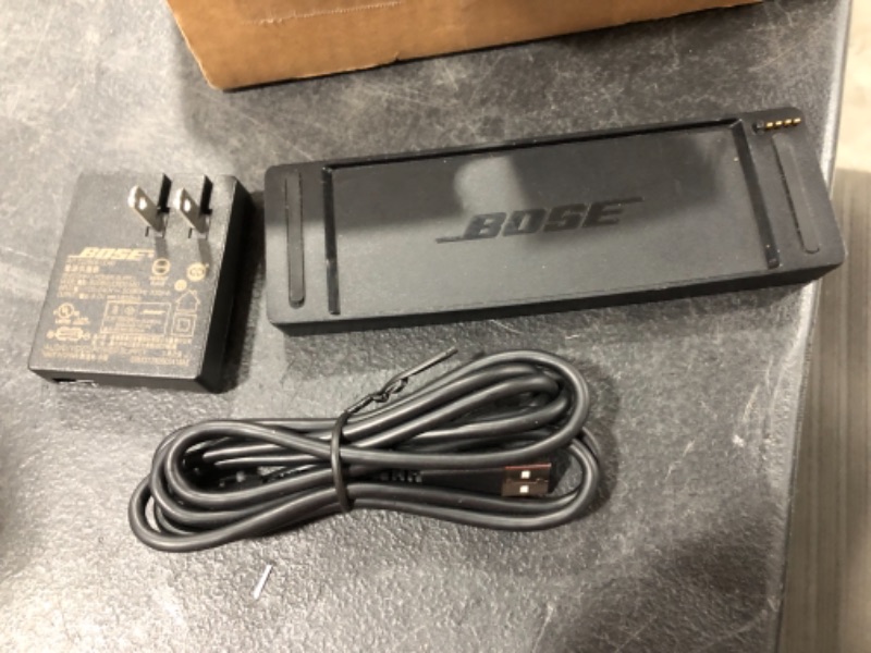 Photo 2 of SoundLink Mini II BLACK Charging Cradle 416912 Adapter 5V 1.6A
