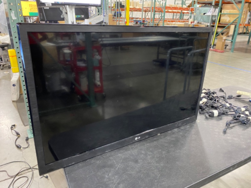 Photo 2 of 42'' class  LCD Widescreen HDTV with Applications Platform (stand and remote not included)