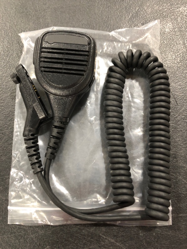 Photo 1 of REMOTE SPEAKER MIC FOR MOTOROLA RADIOS.