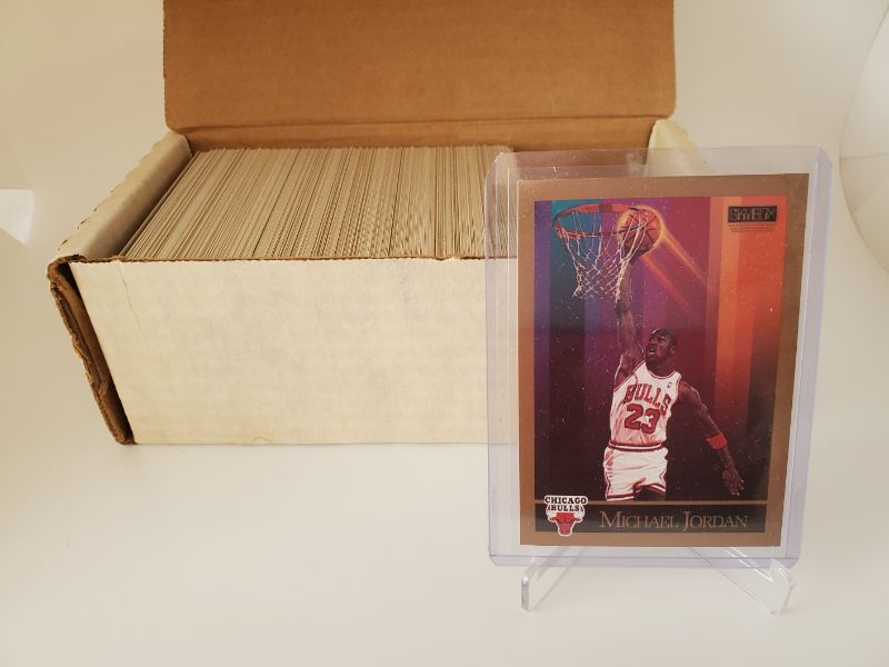 Photo 1 of 1990 SKYBOX BASKETBALL SET
WOW LOOK AT THE JORDAN!!
MINT JORDANS GO FOR 450!!!