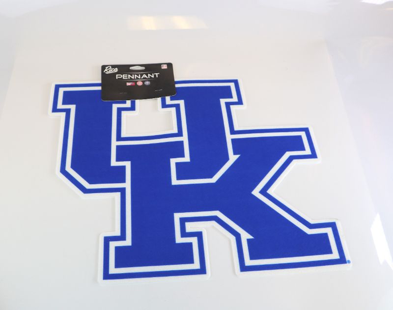 Photo 1 of KENTUCKY WILDCATS PENNANT NW $ 19.98