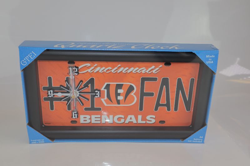 Photo 1 of BENGALS CLOCK NEW $ 26.9