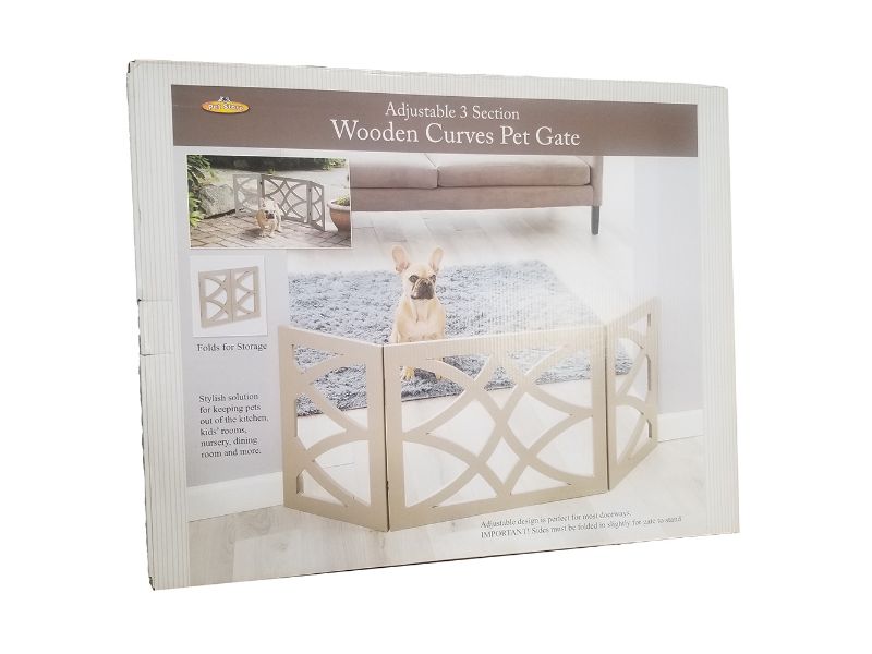 Photo 1 of 3 PANNEL WOODEN ADJUSTABLE PET GATE NEW $42.99