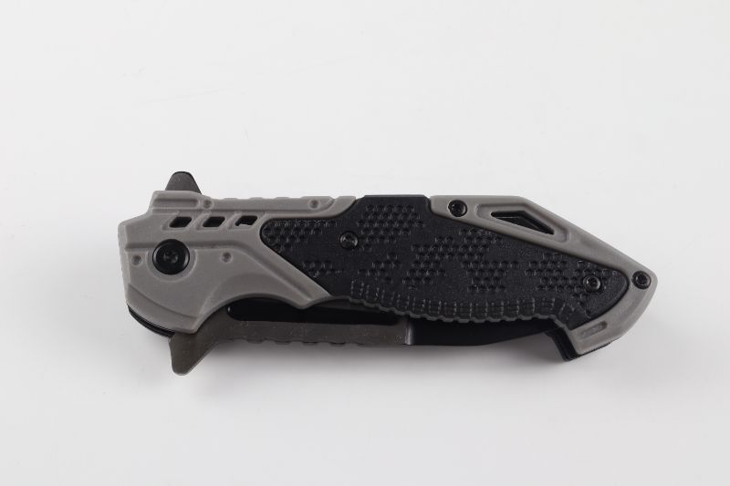 Photo 1 of TACTICAL POCKET KNIFE NEW