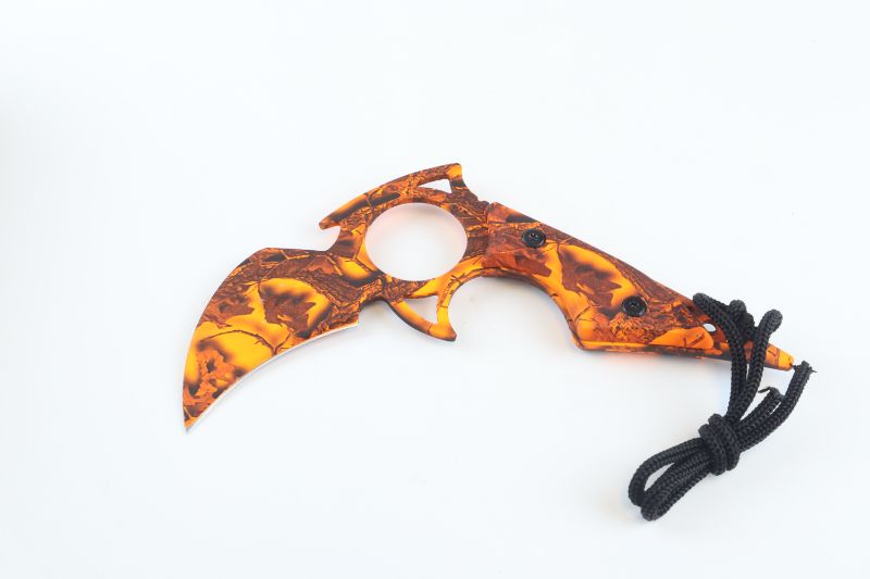 Photo 1 of KARAMBIT THROWING KNIFE NEW 