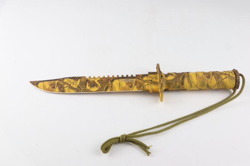 Photo 1 of YELLOW HUNTING/ SURVIVAL KNIFE NEW 