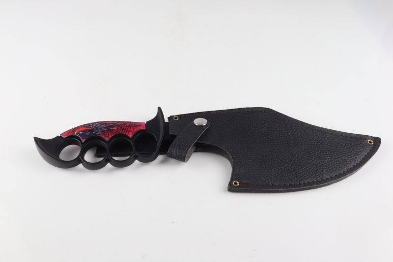 Photo 2 of KNUCKLE GRIP KNIFE WITH BLACK WIDOW DESIGN NEW NEW 