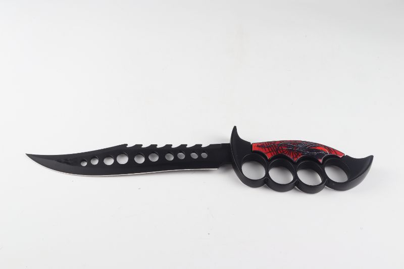 Photo 1 of KNUCKLE GRIP KNIFE WOTH BLACK WIDOW DESIGN NEW 