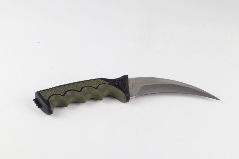 Photo 1 of KARAMBIT TACTICAL KNIFE NEW 