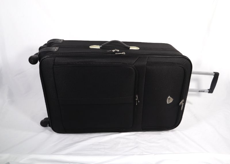 Photo 2 of ROLITE BLACK SUITCASE INLINE WHEELS 28 INCH NEW $120