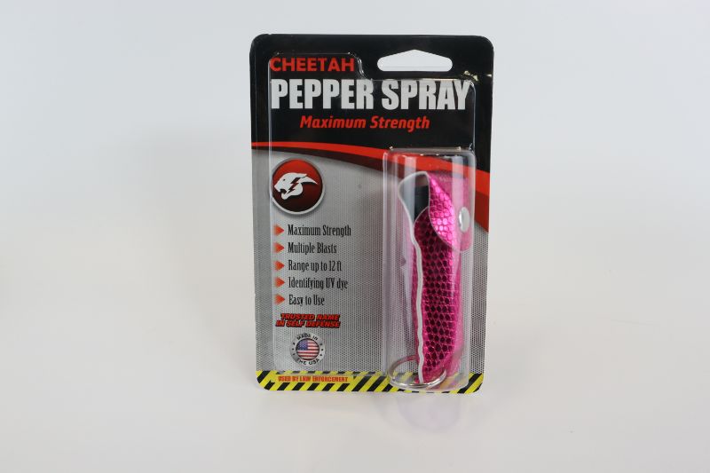 Photo 1 of CHEETAH BRAND PEPPER SPRAY WITH PINK ALLIGATOR CARRYING CASE MAXIMUM STRENGTH NEW 