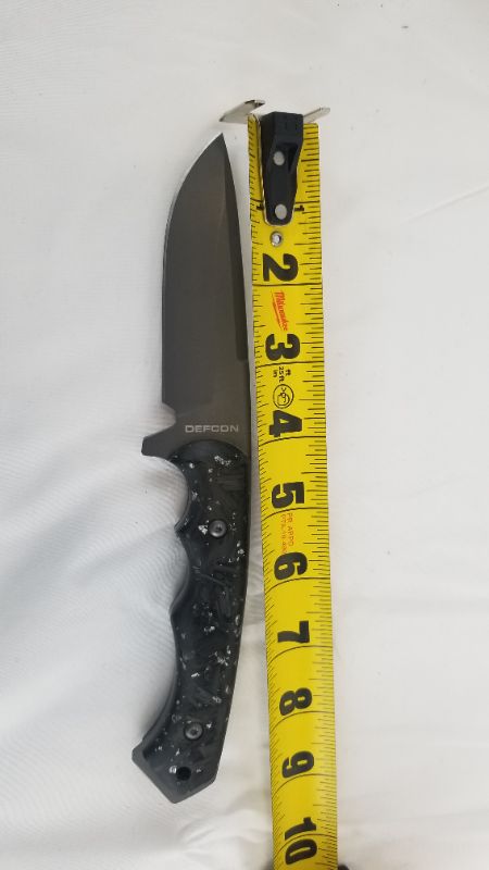 Photo 2 of DEFCON HUNTING KNIFE WITH HARD CASE NEW