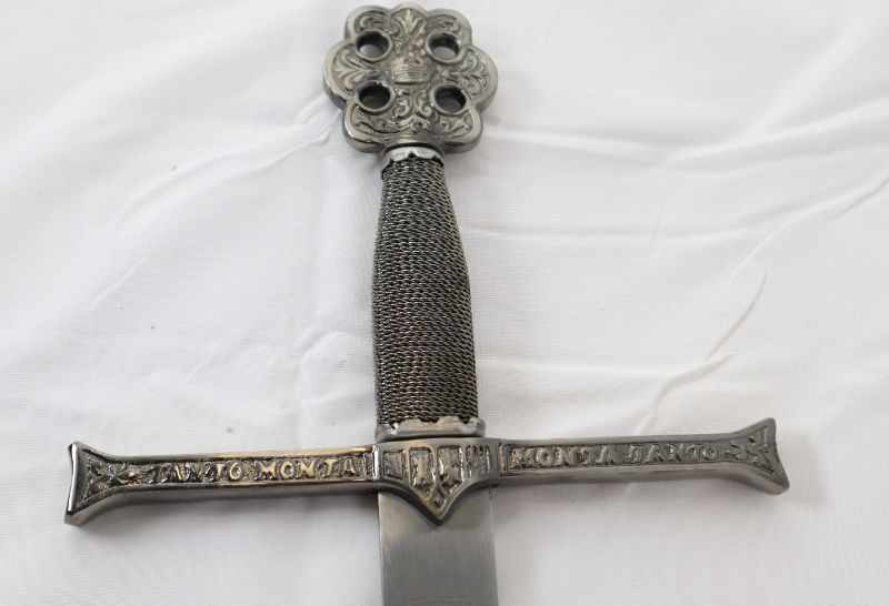 Photo 2 of CATHOLIC KINGS RUSTIC CADET SWORD NEW