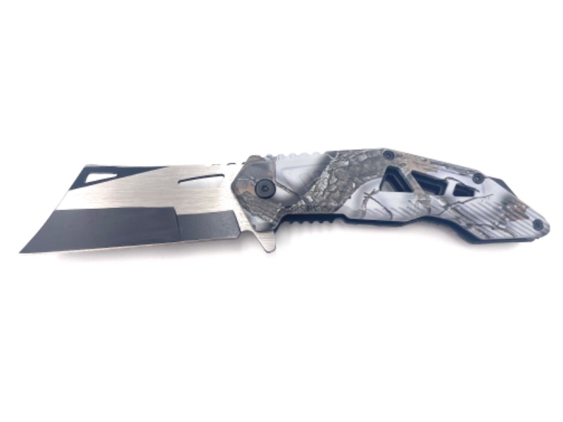 Photo 1 of GREY CAMO WITH CLIP POCKET KNIFE NEW 