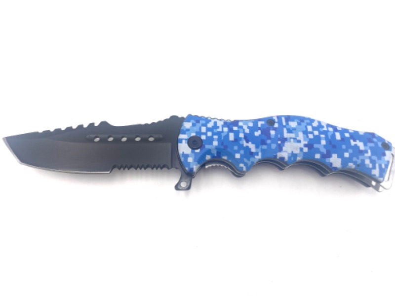 Photo 1 of BLUE PIXELATED CAMO POCKET KNIFE WITH CLIP NEW 