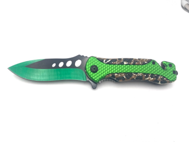 Photo 1 of 5 INCH WRECKER GREEN BLD HND POCKET KNIFE WITH CLIP SEATBELT CUTTER AND WINDOW BREAKER NEW 